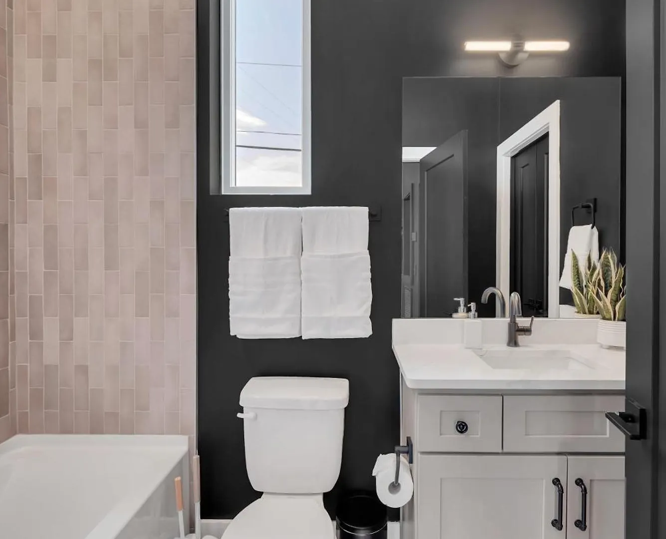 The Bootleg A Stylish Prohibition Inspired Home Nashville 0*,