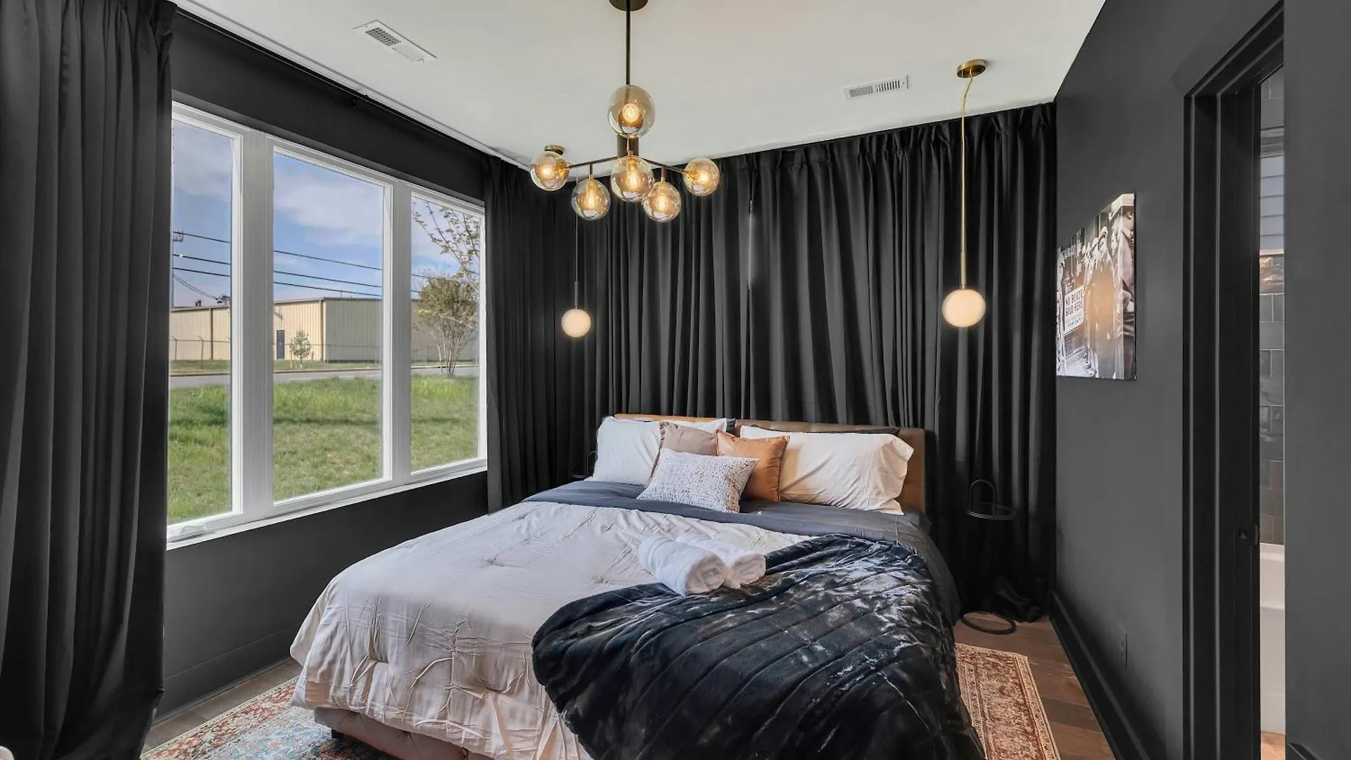 The Bootleg A Stylish Prohibition Inspired Home Nashville Holiday home